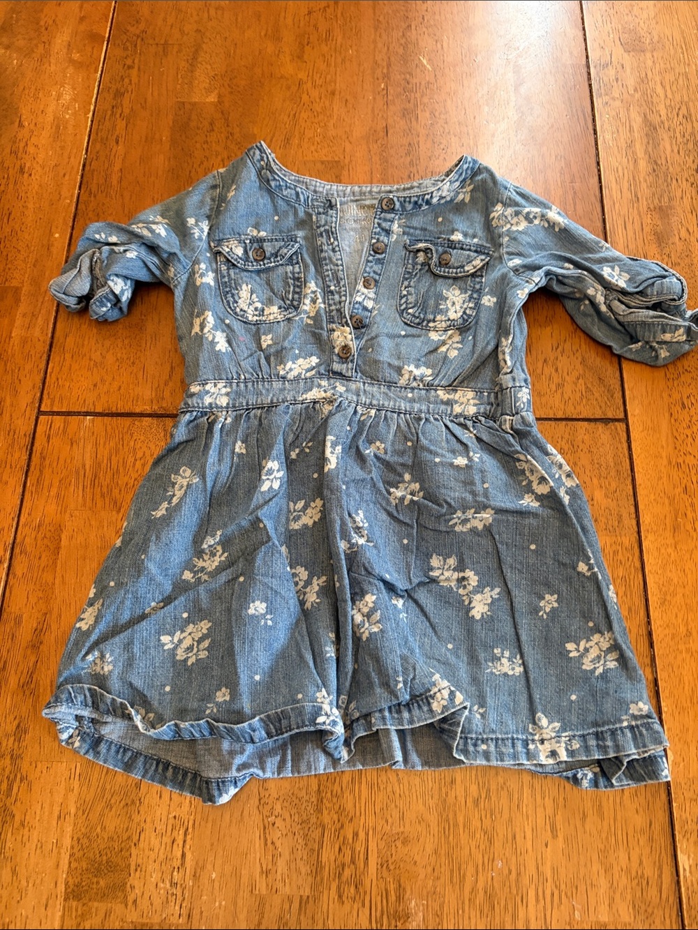 Size 4T bundle - Picture 3 of 10